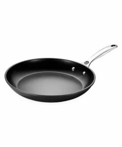 Cheap 🔥 Le Creuset Toughened Nonstick PRO Fry Pan 🎁