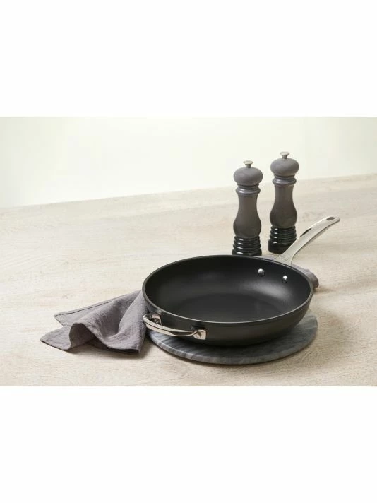 Deals ❤️ Le Creuset Toughened Nonstick PRO 11" Deep Fry Pan 🎁 3 Deals ❤️ Le Creuset Toughened Nonstick PRO 11" Deep Fry Pan 🎁 - Image 3